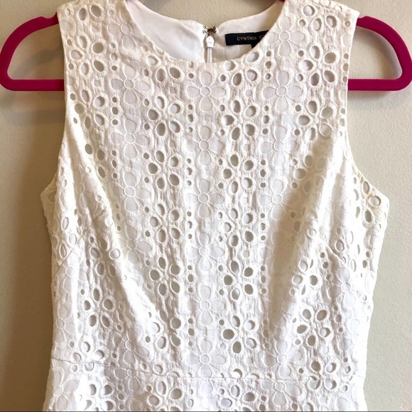 Cynthia Steffe Hailey Floral Eyelet Dress White, Size 6 - Picture 4 of 7